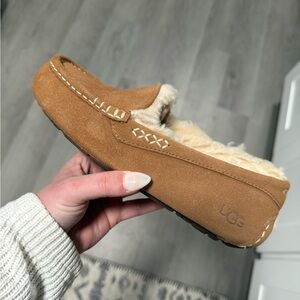 UGG Women's Tan Suede Moccasin Slippers
